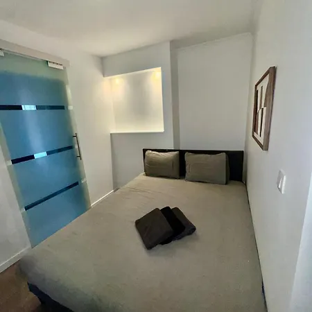 Chic Design And Modern Comfort - 1br With Sofa Bed Apartament *